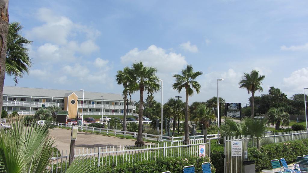 At The Waterpark Hotel 3*